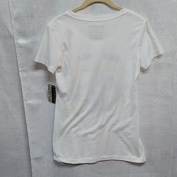 NWT F.R.I.E.N.D.S Teeshirt    - Picture 7 of 9